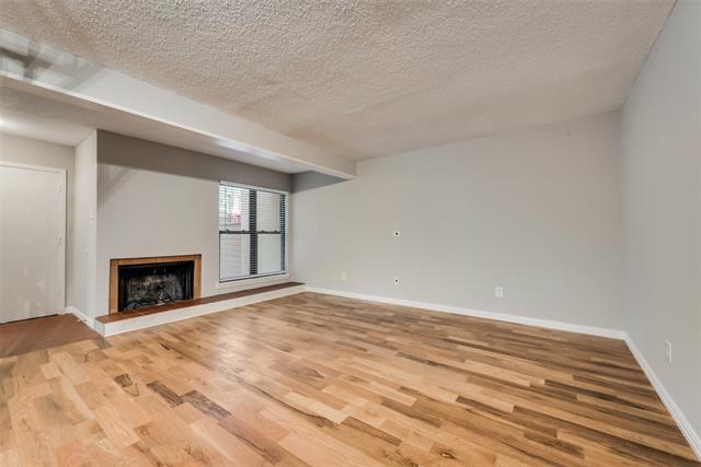 Building Photo - 3121 Park Ln