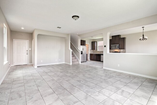 Building Photo - **Winter Special: 4 Weeks Free!!** Charming 3-Bed, 2.5-Bath Home with Modern Upgrades!