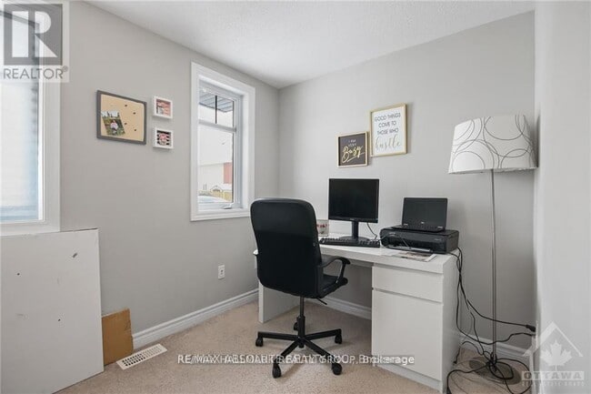 Building Photo - 100 Lerta Way