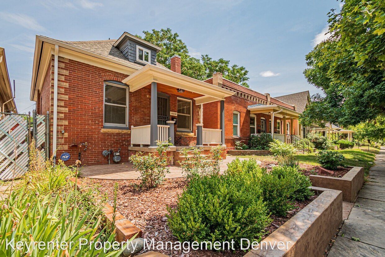 Foto principal - 3 br, 2 bath House - 452 S Grant St