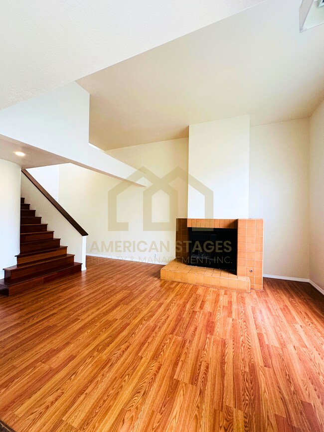 Foto del edificio - 307 N M St