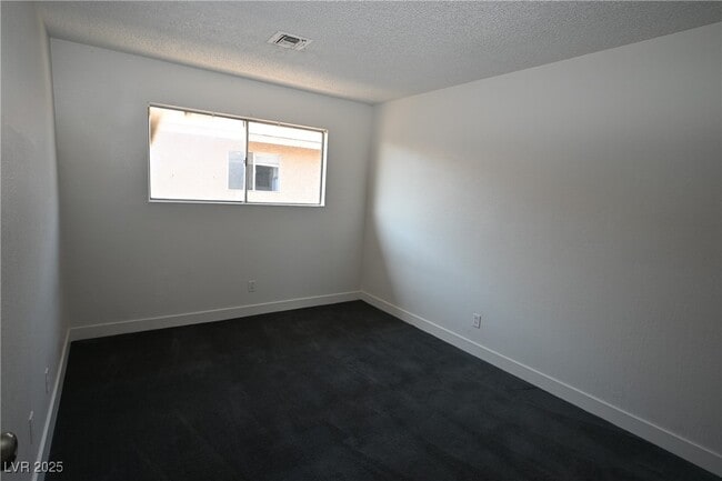 Building Photo - 1512 Cobb Ln