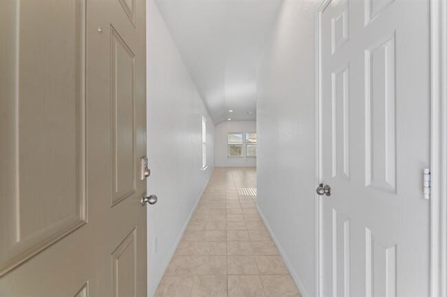 Foto del edificio - 141 Hammond Ct