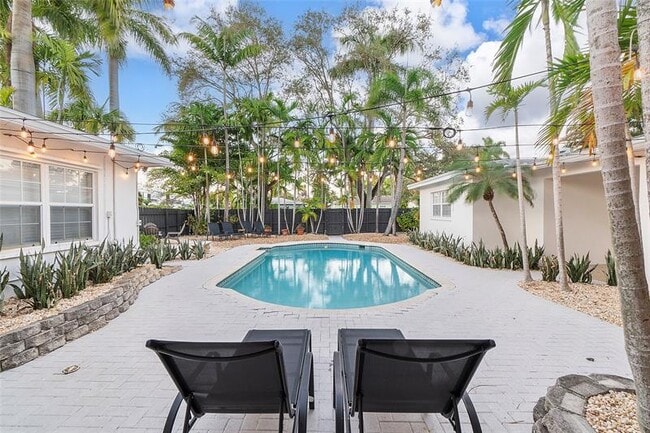 Foto del edificio - 1400 NE 4th Ct