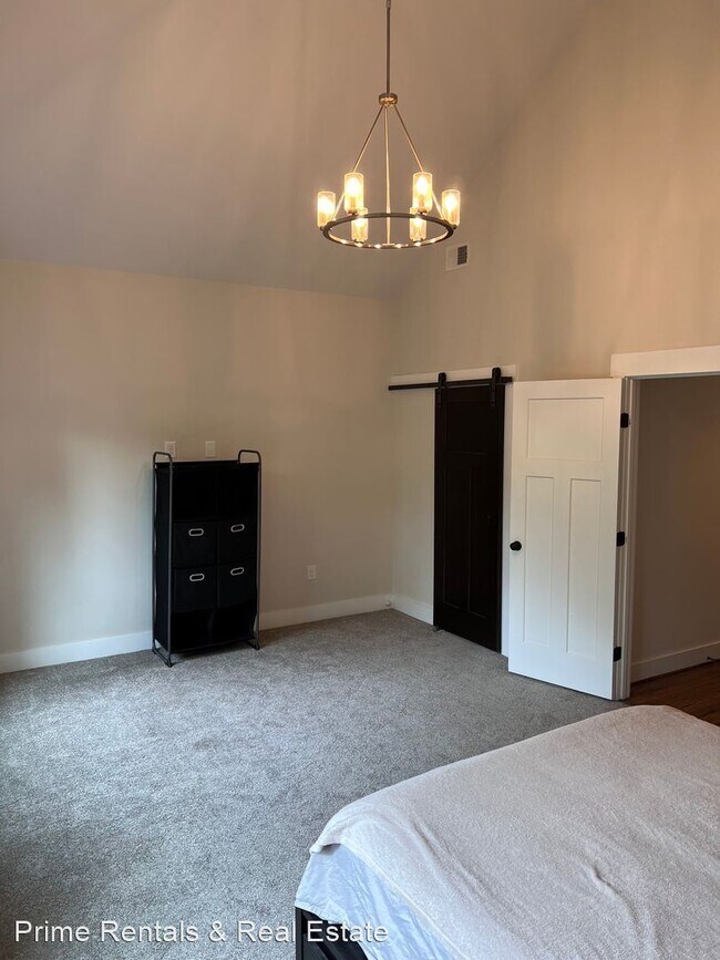 Foto del edificio - 3 br, 2.5 bath House - 6307 James Ct
