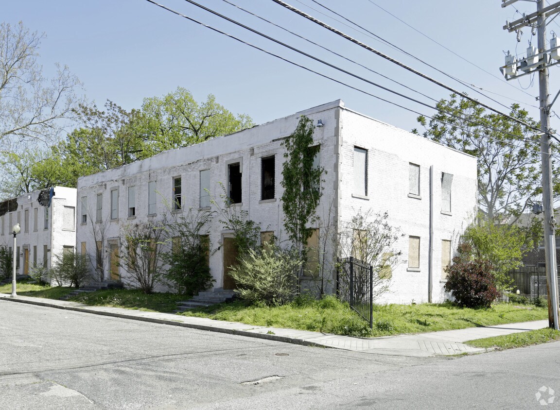 Primary Photo - Beauregard Place