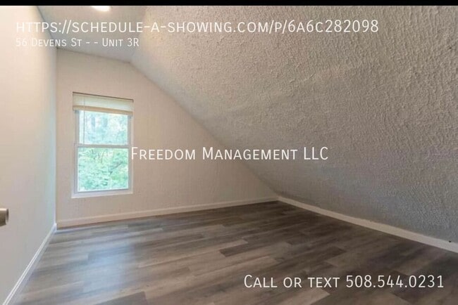 Building Photo - 56 Devens St