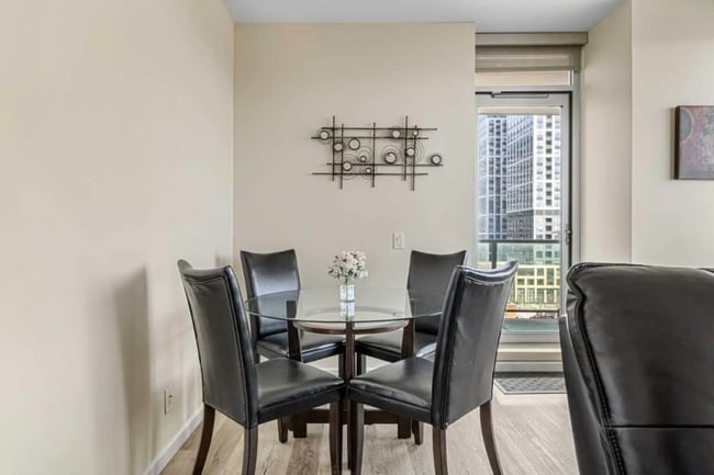 Photo du bâtiment - 2.0 bedroom in Calgary Alberta T2G5G7