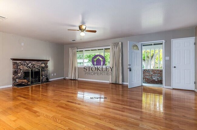 Building Photo - Stokley Properties Presents 2219 Holbrook ...