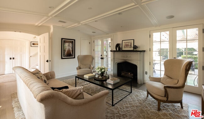 Building Photo - 1614 N Fairfax Ave