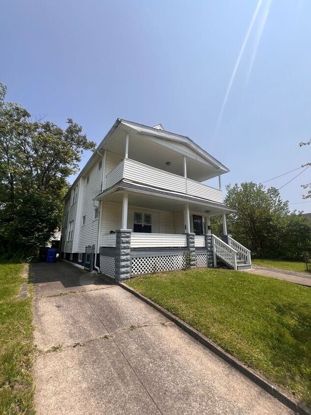 Primary Photo - 4275 E 114th St