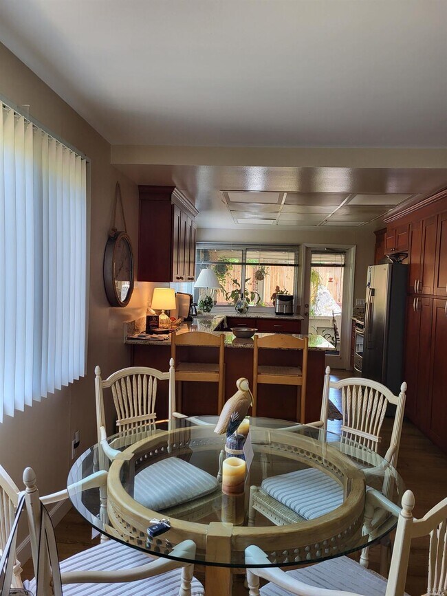 Foto del edificio - 332 Belhaven Pl