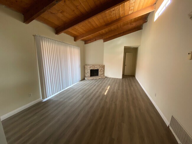 Foto del edificio - 2706 Delaware St