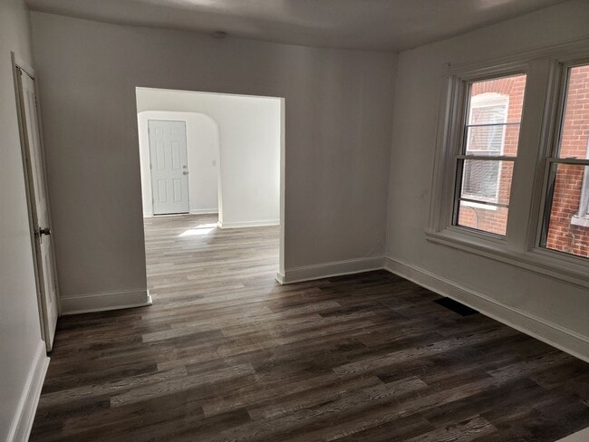 Foto del edificio - 2408 West St