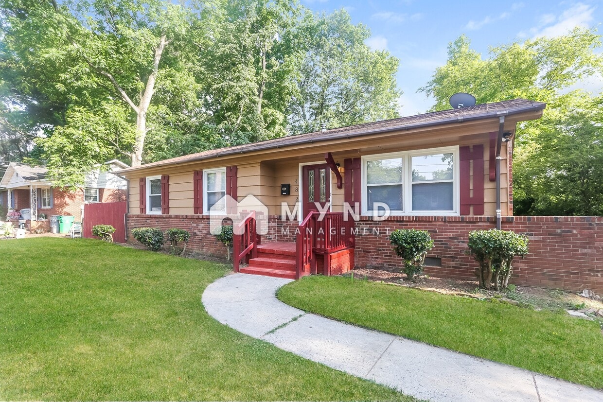 Foto principal - 4821 Woodway Pl