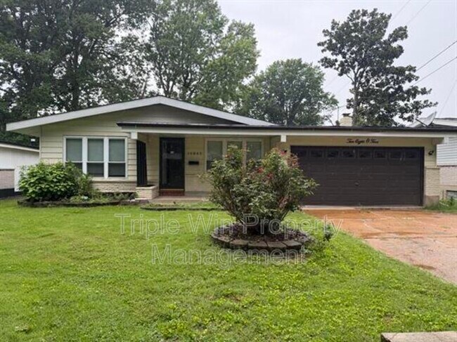 Building Photo - 10805 Landseer Dr