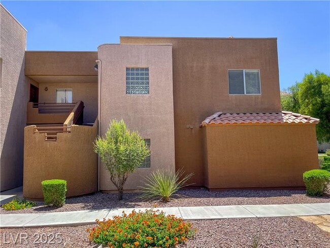 Building Photo - 6869 Tamarus St