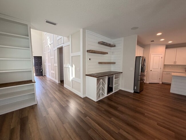 Foto del edificio - 4/3 Oasis in Beacon Lakes! Private Pool & Amenities! REDUCED DEPOSIT!