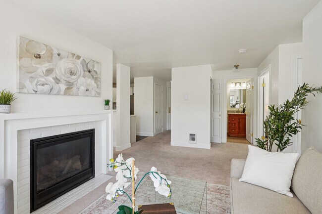 Foto del edificio - 2152 N 112th St