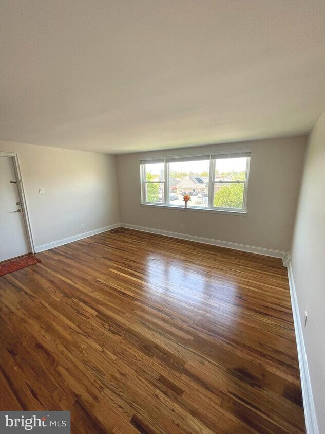 Primary Photo - 104 Clement Rd
