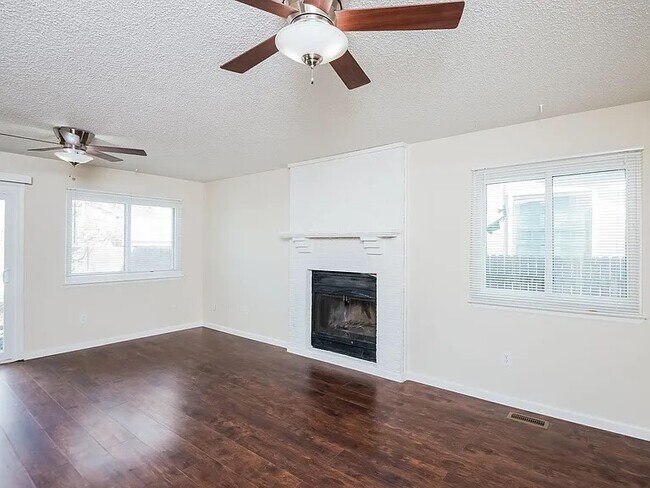 Building Photo - 15779 E Princeton Pl