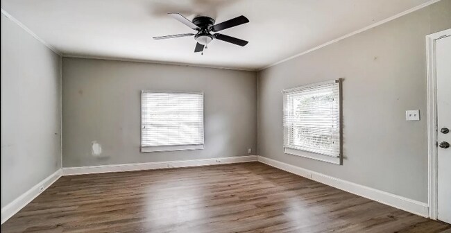 Foto del edificio - 7909 Large Oak Ln