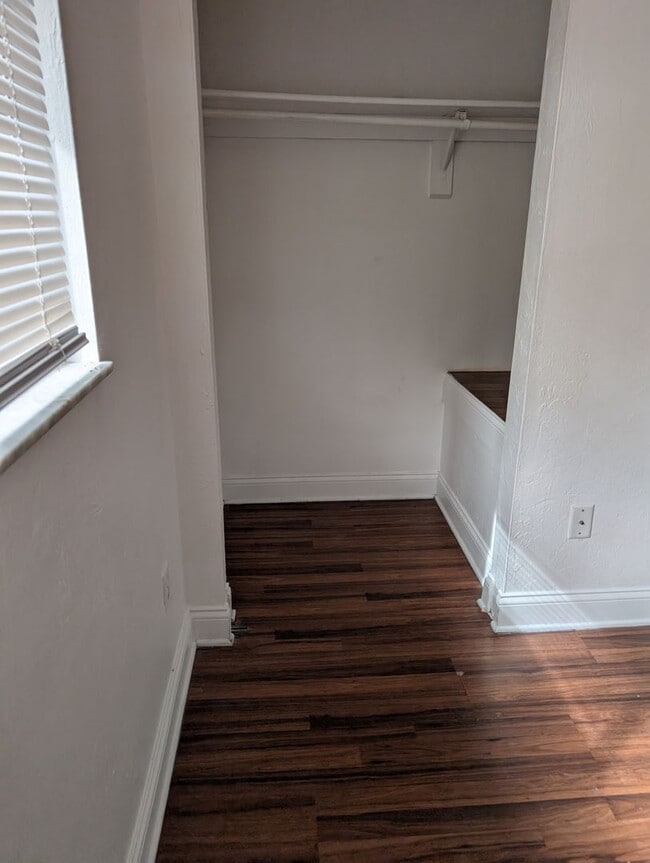 Building Photo - Cedar Ridge 713A