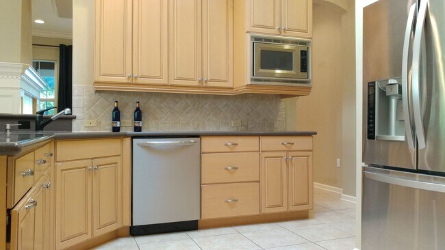 Foto del edificio - 3813 SW 91st Dr