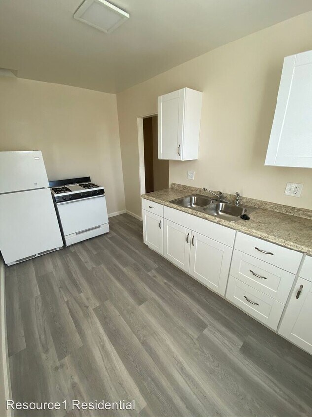 Foto principal - 1 br, 1 bath Apartment - 2052 4th Ave.