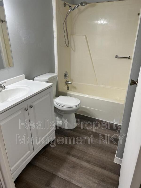 Building Photo - 803 Amhurst Dr