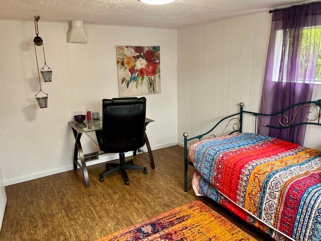 Foto del edificio - 979 Manchester Rd