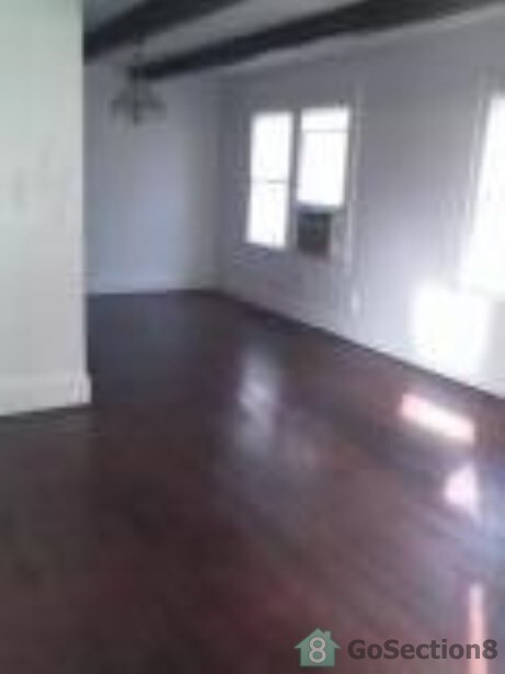 Living & Dining room - 214 Apple Ave