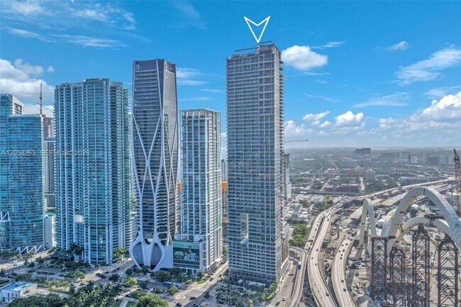 Foto del edificio - 1100 Biscayne Blvd