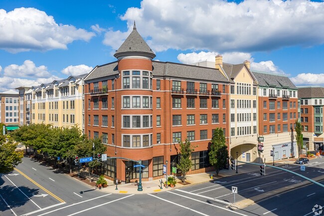 Apartment building - Fenestra at Rockville Town Square