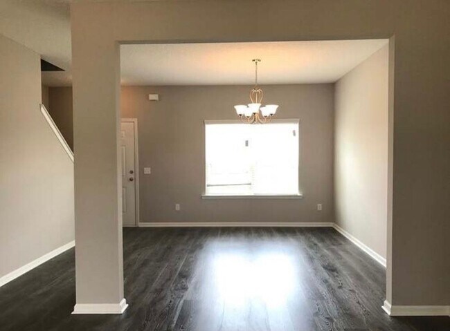 Building Photo - 4 Bedroom 2.5 bath near FORT STEWART!! AVA...