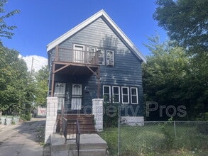 Building Photo - 1536 N 38th St