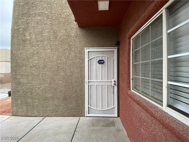 Building Photo - 4730 E Craig Rd