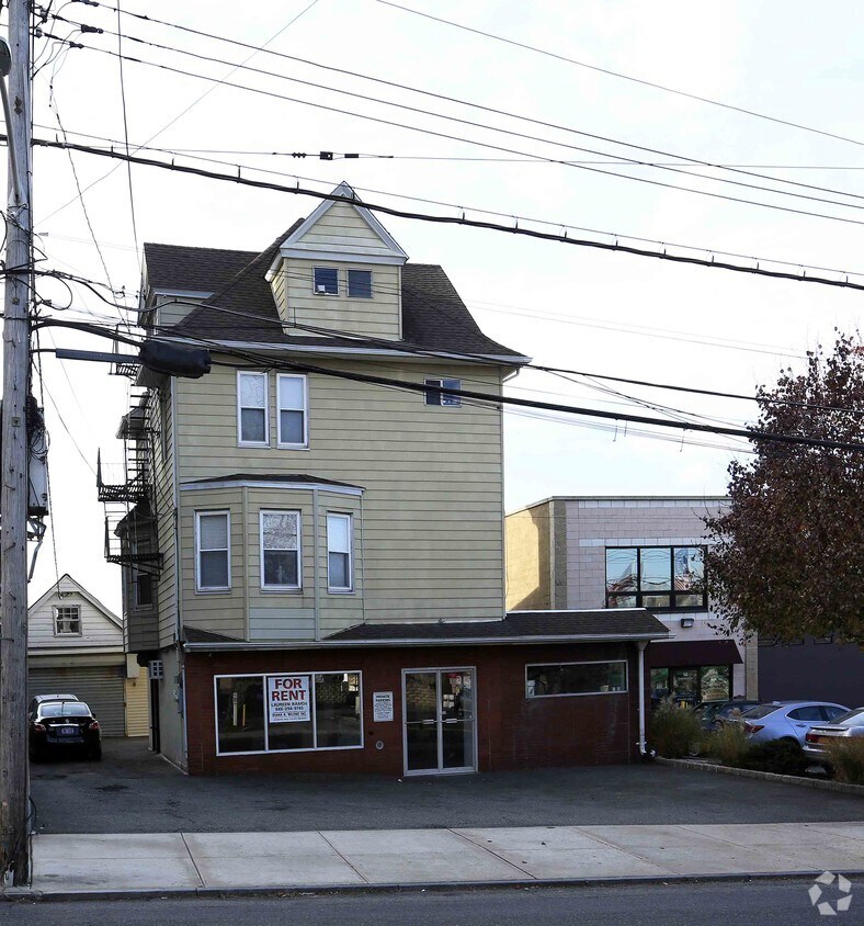 12 Webster Ave, New Rochelle, NY 10801 Apartments in New Rochelle, NY