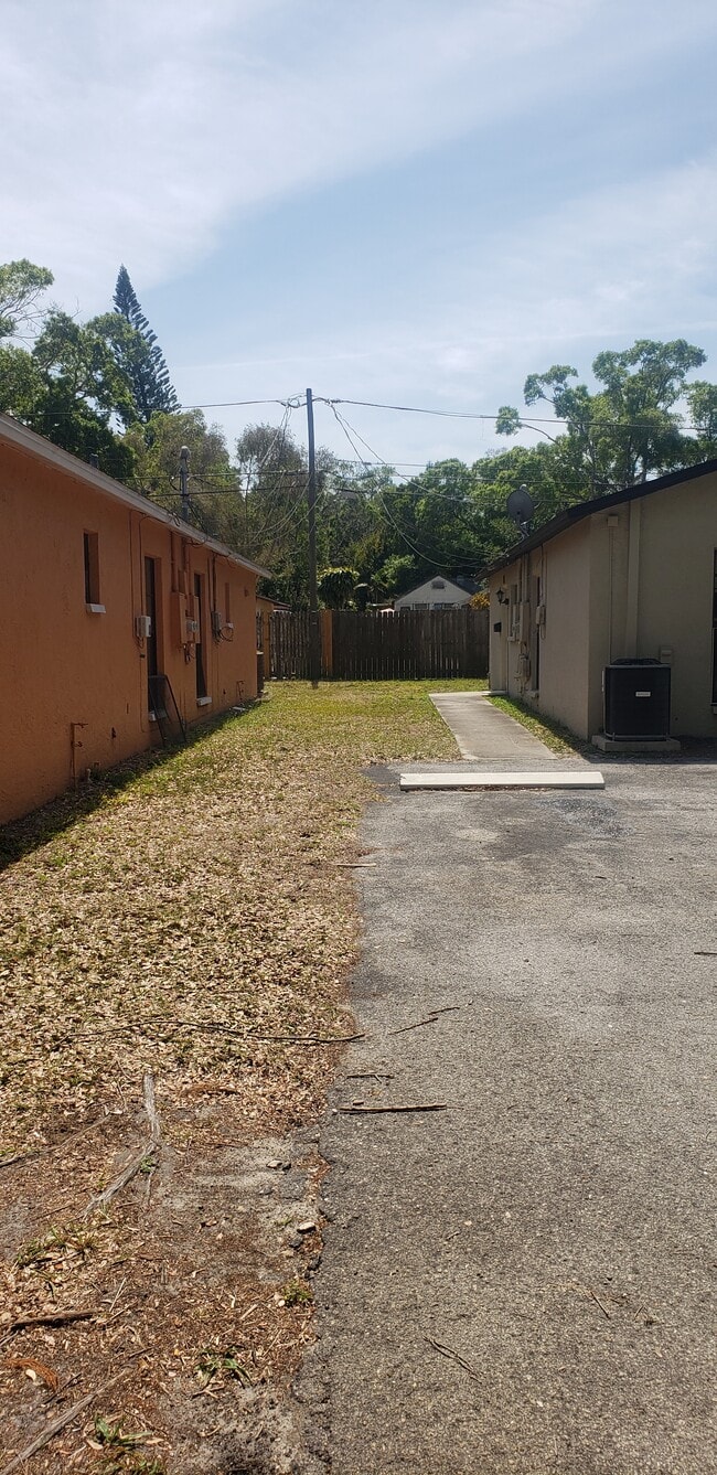 2902 62nd Ave N, Saint Petersburg, FL 33702 House Rental in Saint