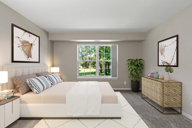 Building Photo - Niskayuna Gardens