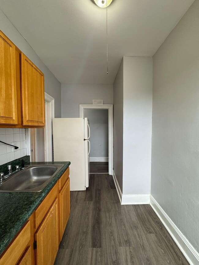 Building Photo - 99 Clifton Pl