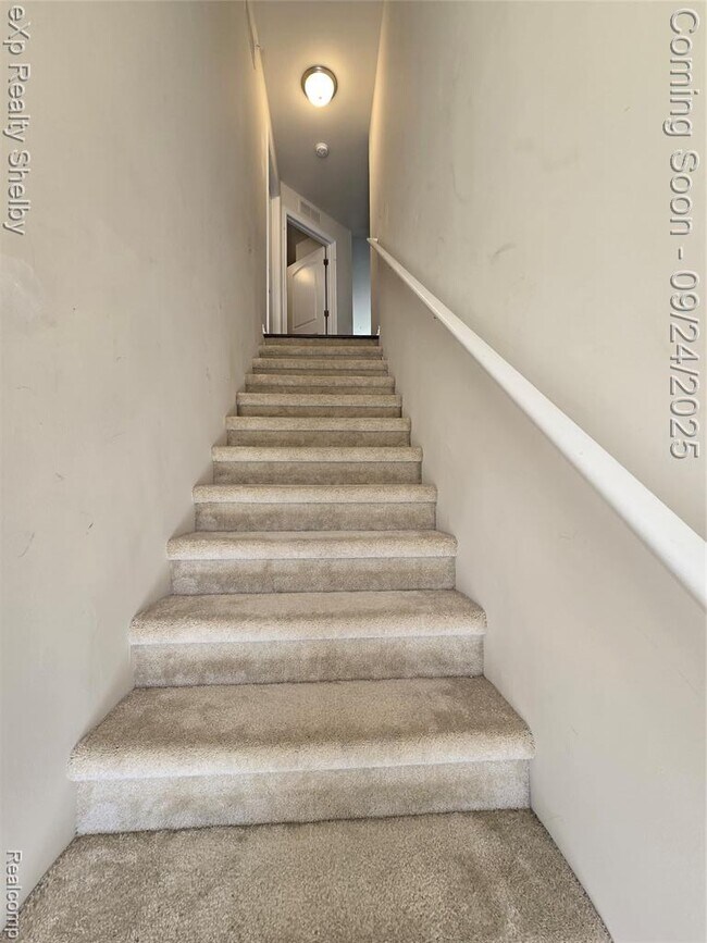Foto del edificio - 1164 Starwood Ln