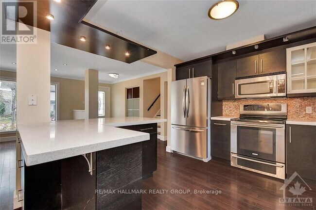 Photo du bâtiment - 1339 Dowler Ave