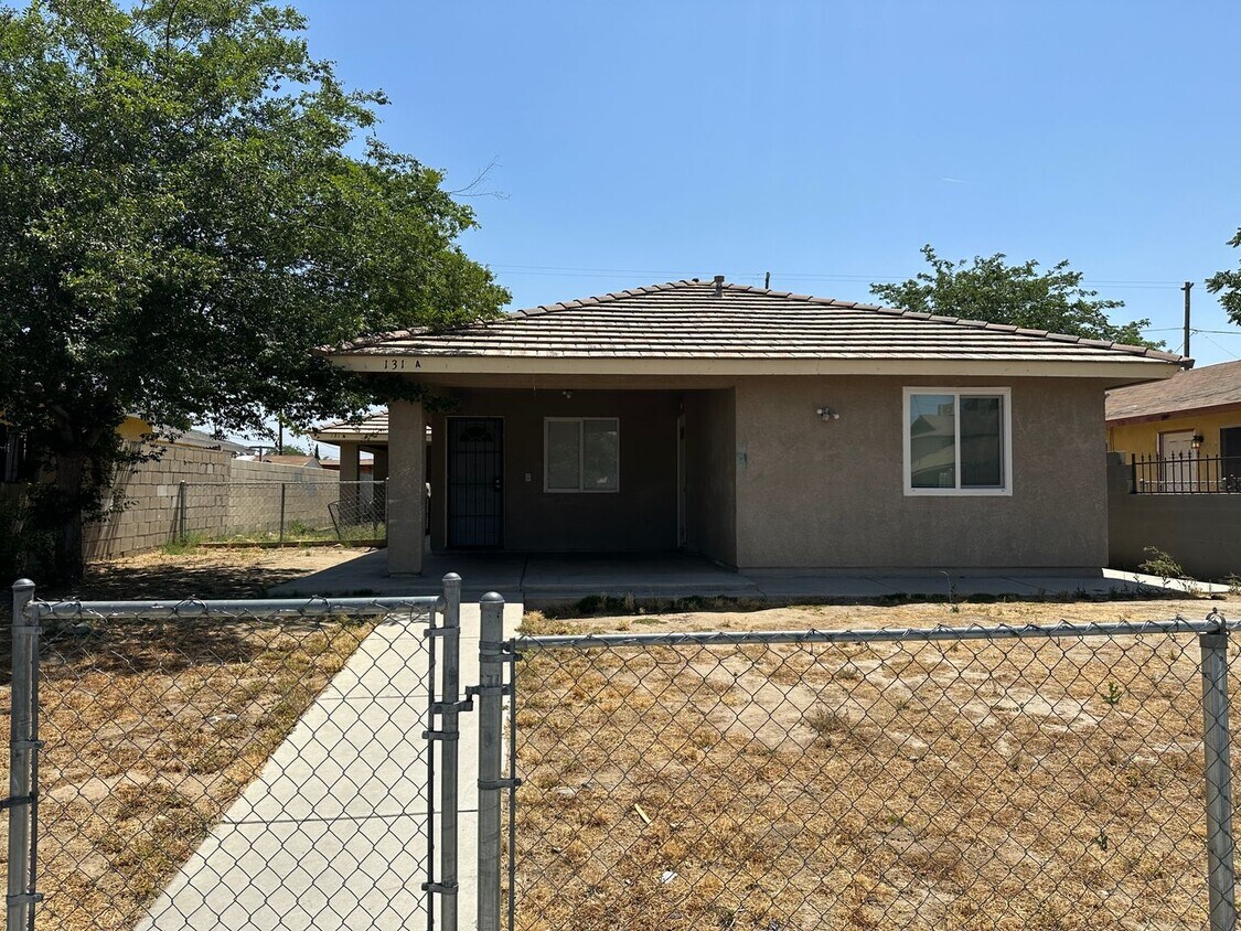 Foto principal - 131 S Owens St