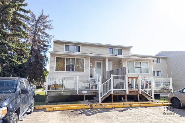 Photo du bâtiment - Clareview Court Townhomes