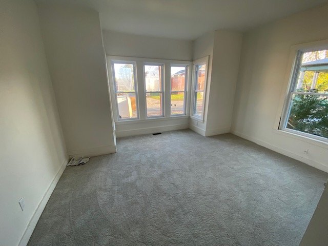 Building Photo - 3 Bed/1 Bath Ready Now!