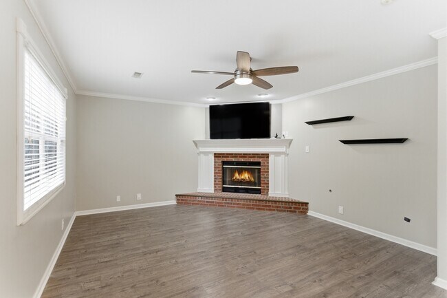 Foto del edificio - 10012 Double Tree Rd