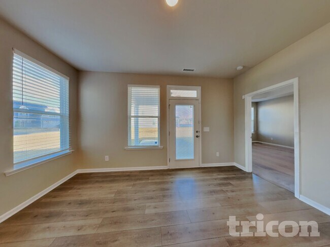 Building Photo - 244 Hopper Cir