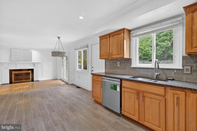 Foto del edificio - 9534 Braddock Rd