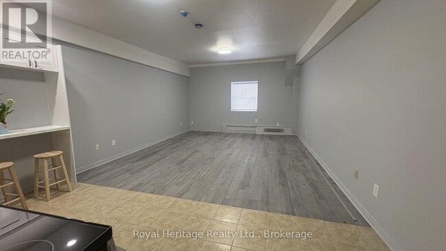 Building Photo - 264 Division St